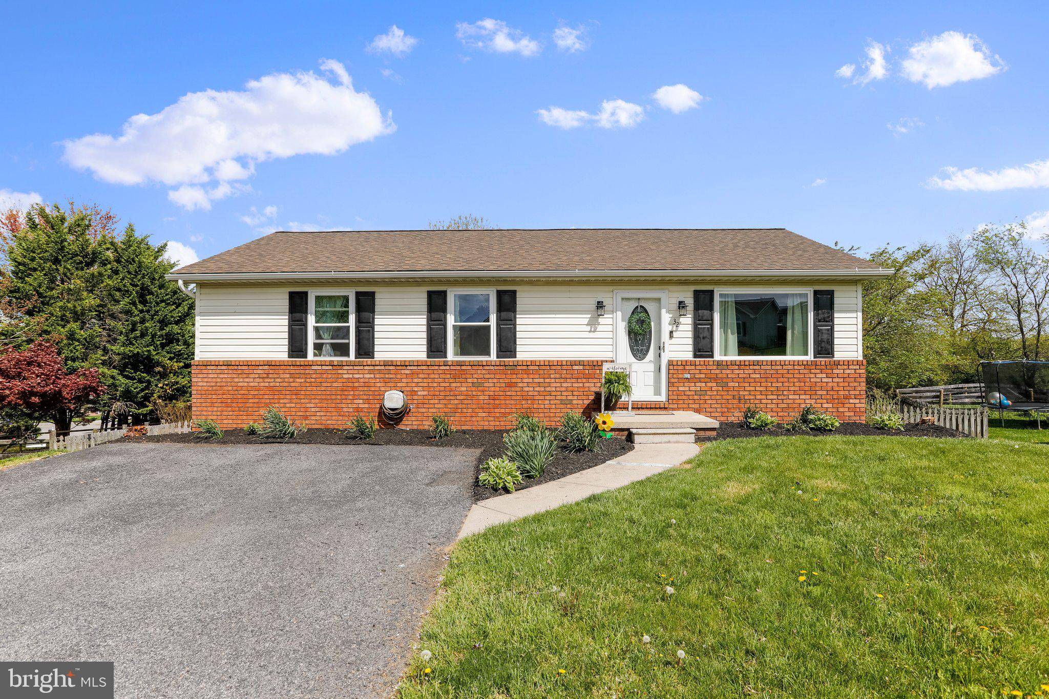 Littlestown, PA 17340,32 CONSTITUTION CT