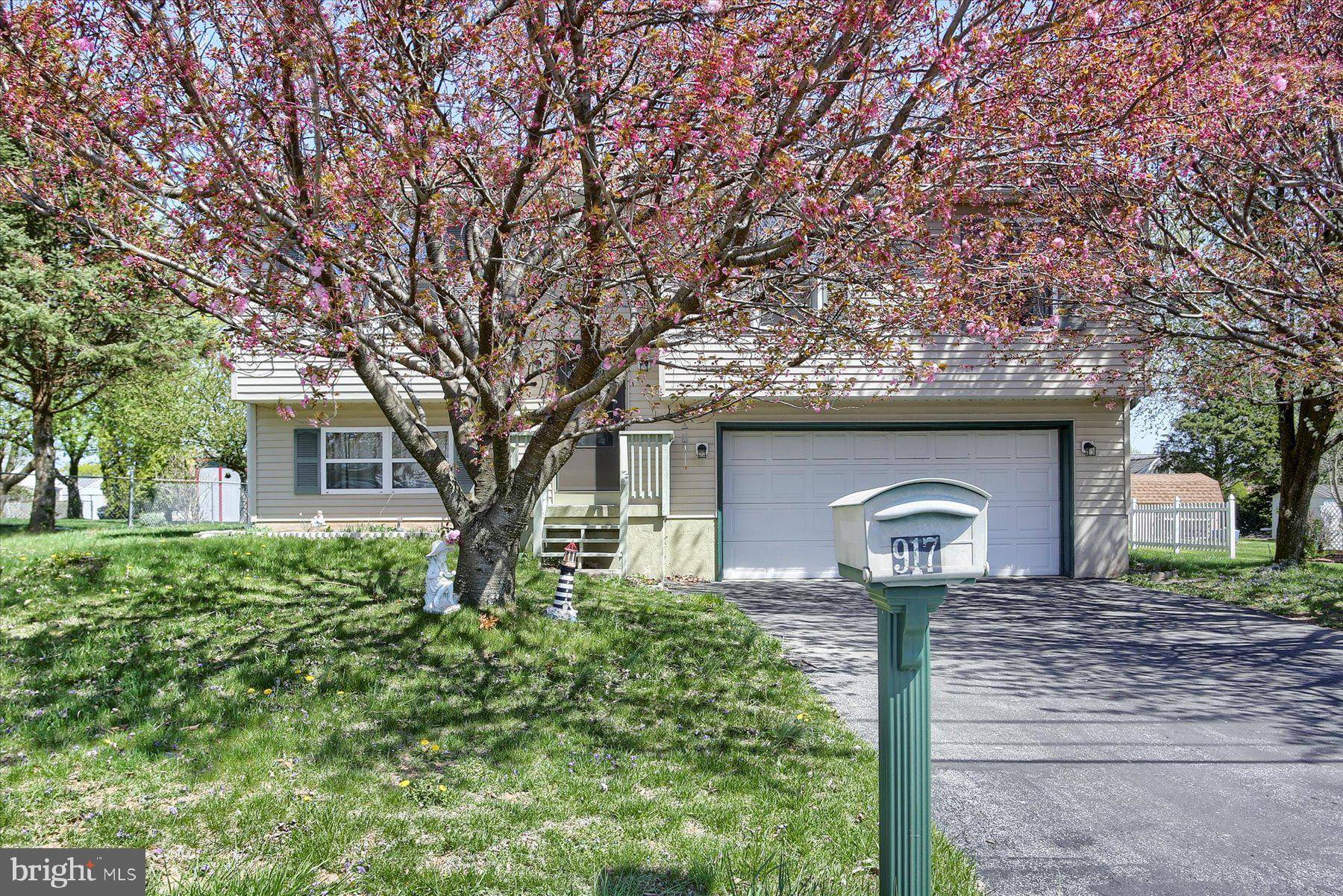 Lebanon, PA 17046,917 MAPLE LN