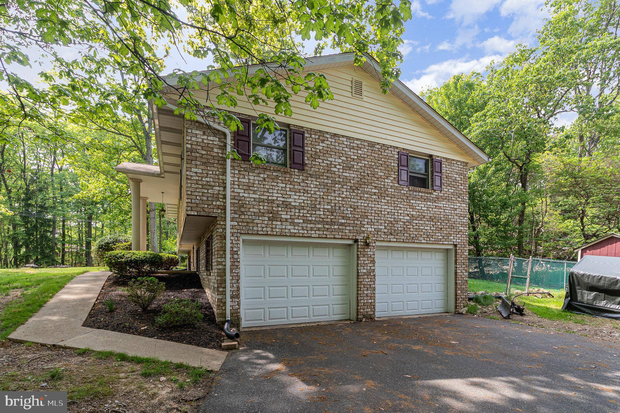 Boiling Springs, PA 17007,1318 ASPER DR