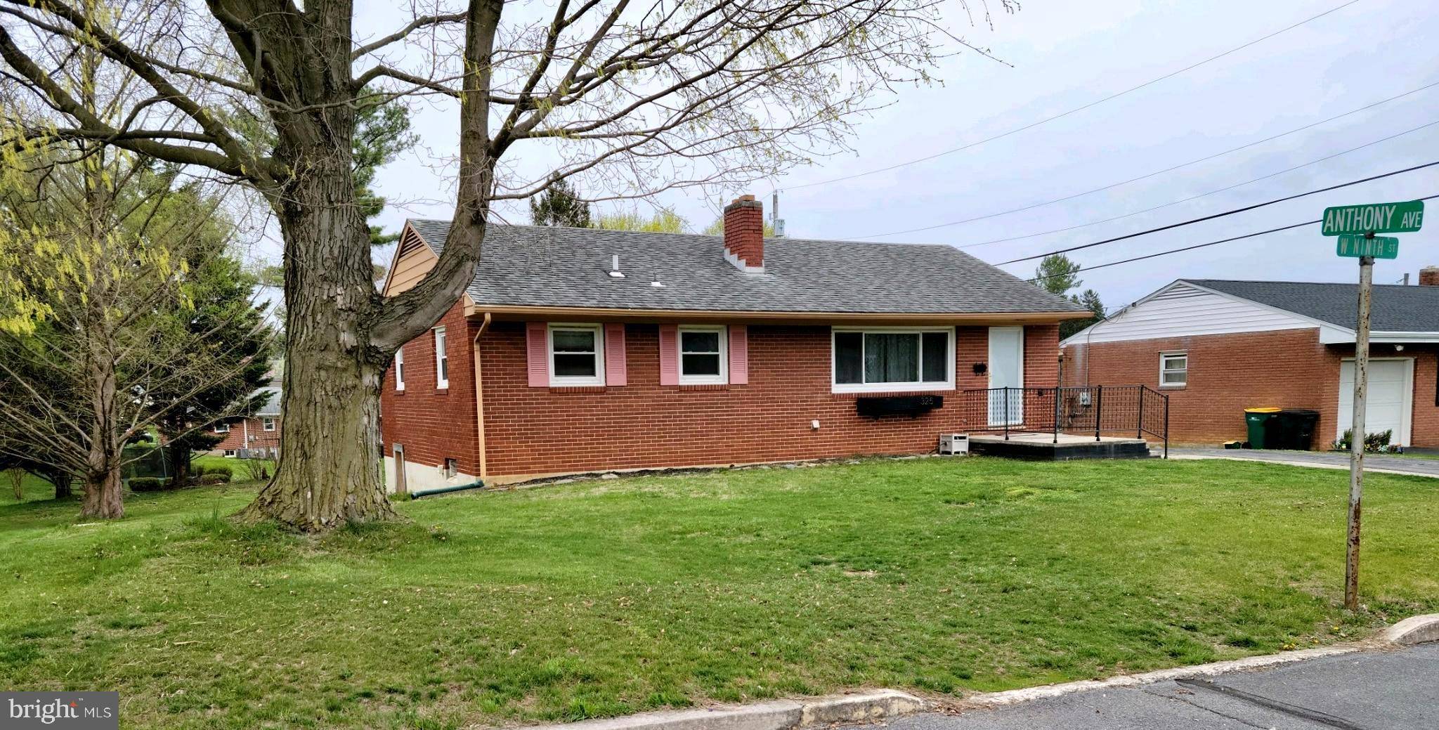 Waynesboro, PA 17268,325 W 9TH STREET