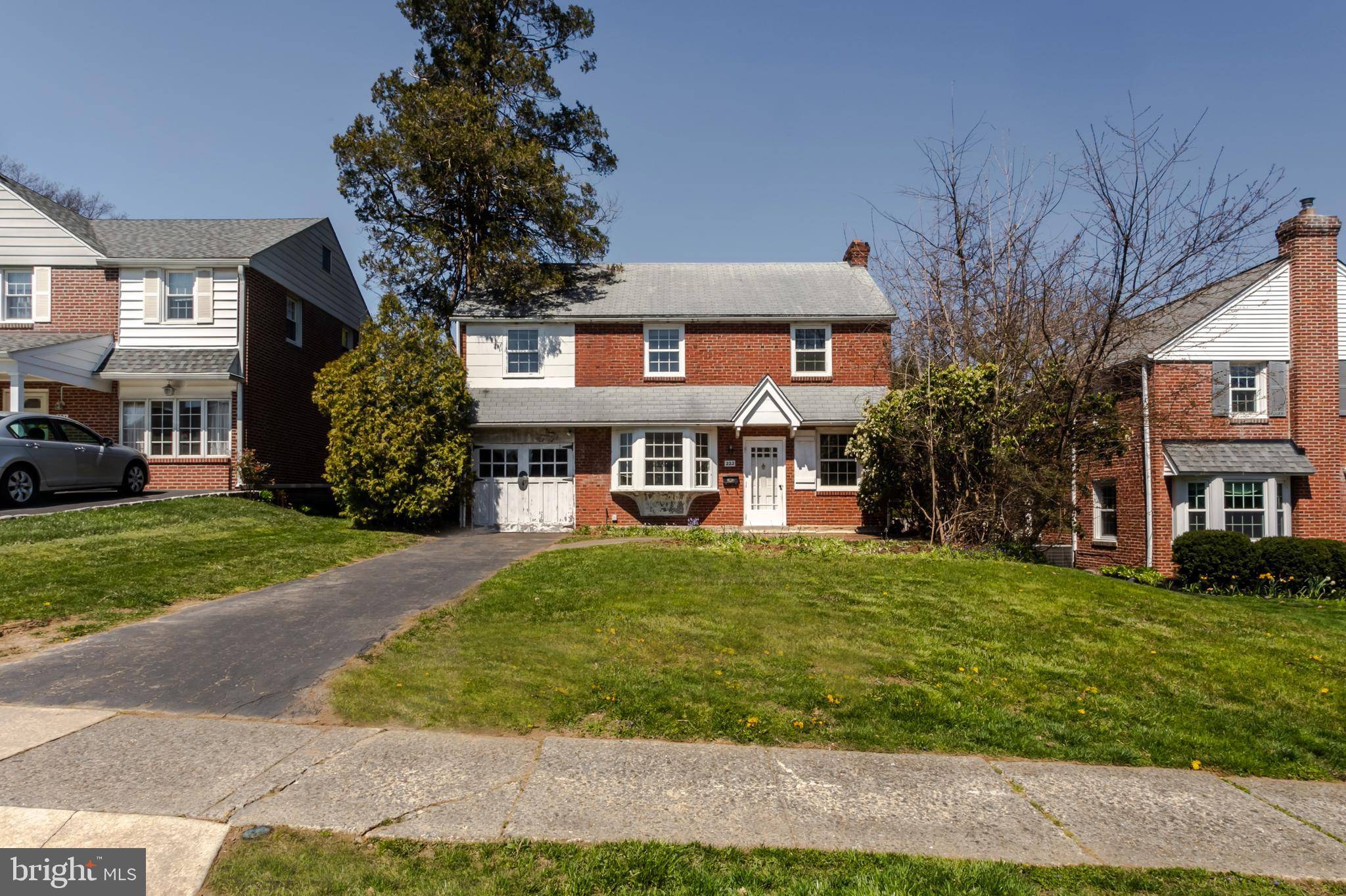 Havertown, PA 19083,222 GREENBRIAR LN