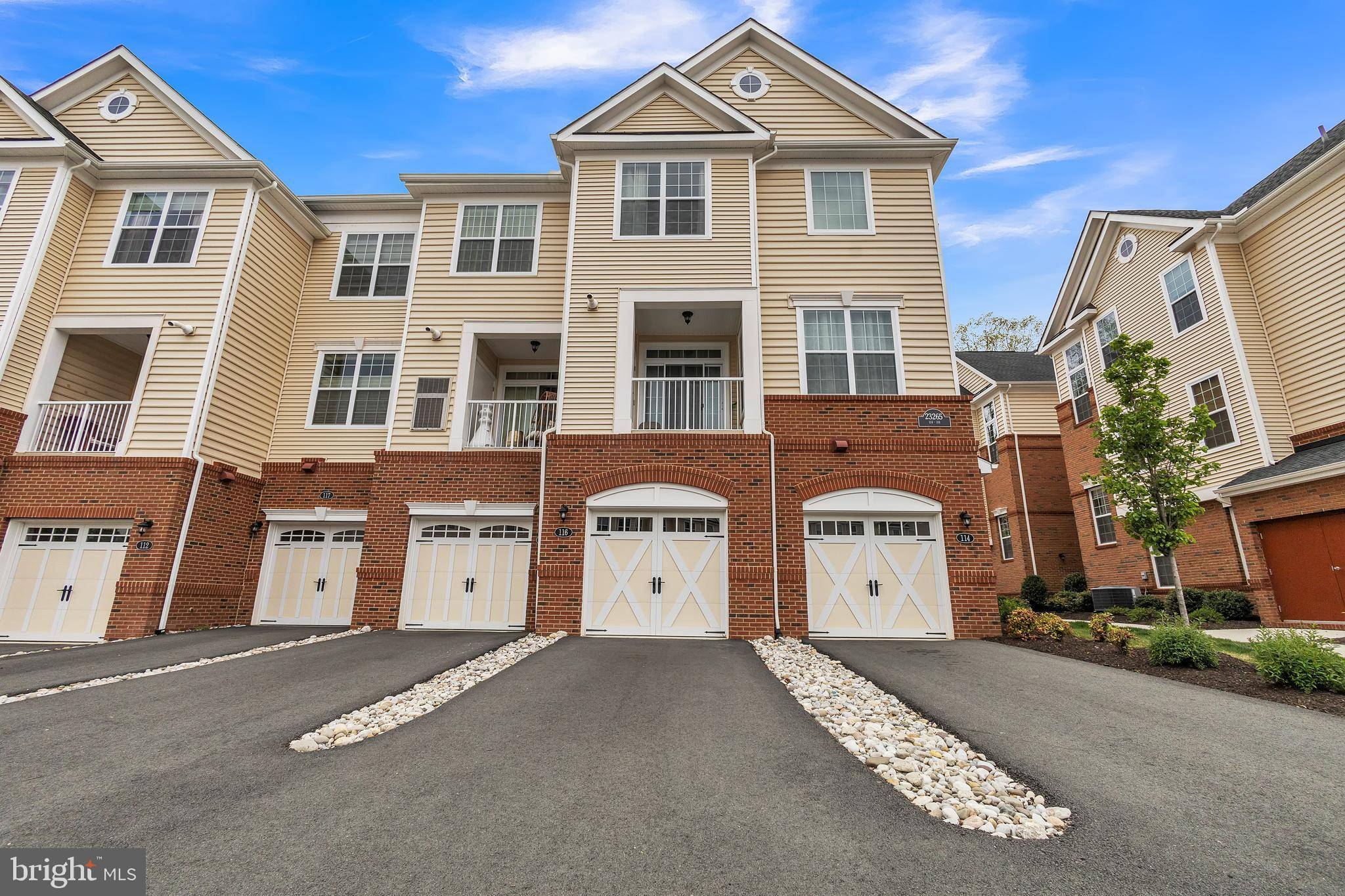 Ashburn, VA 20148,23265 MILLTOWN KNOLL SQ #116