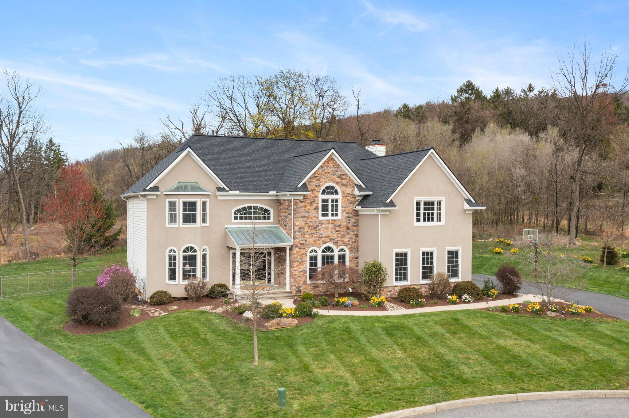 Bethlehem, PA 18015,2072 QUAIL CT