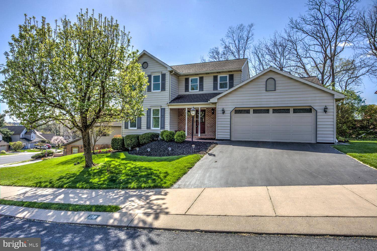 Ephrata, PA 17522,138 WINDSOR DR