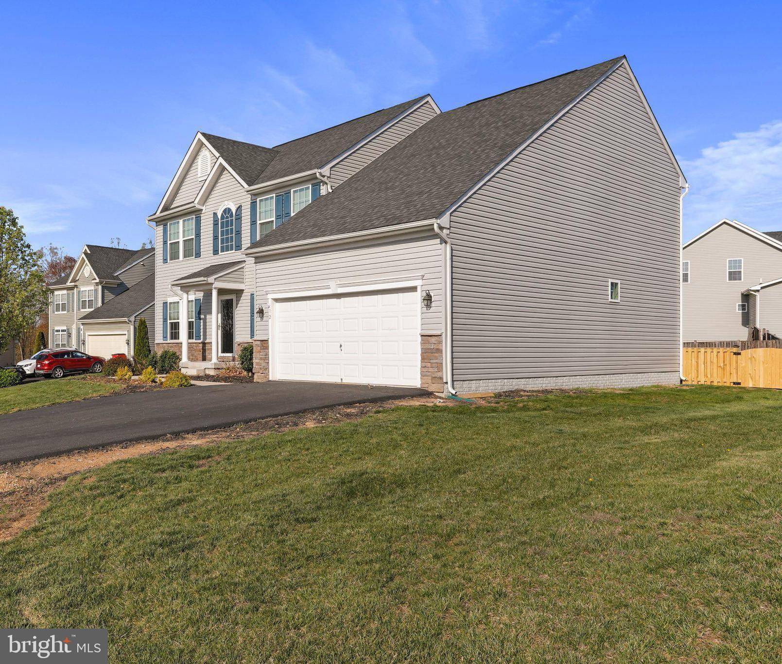 Falling Waters, WV 25419,12 KANAWHA CT