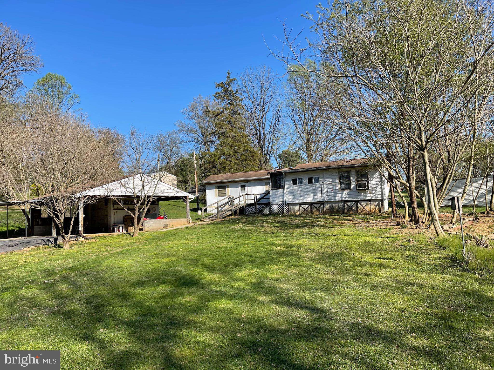 Falling Waters, WV 25419,459 BURNSIDE DR