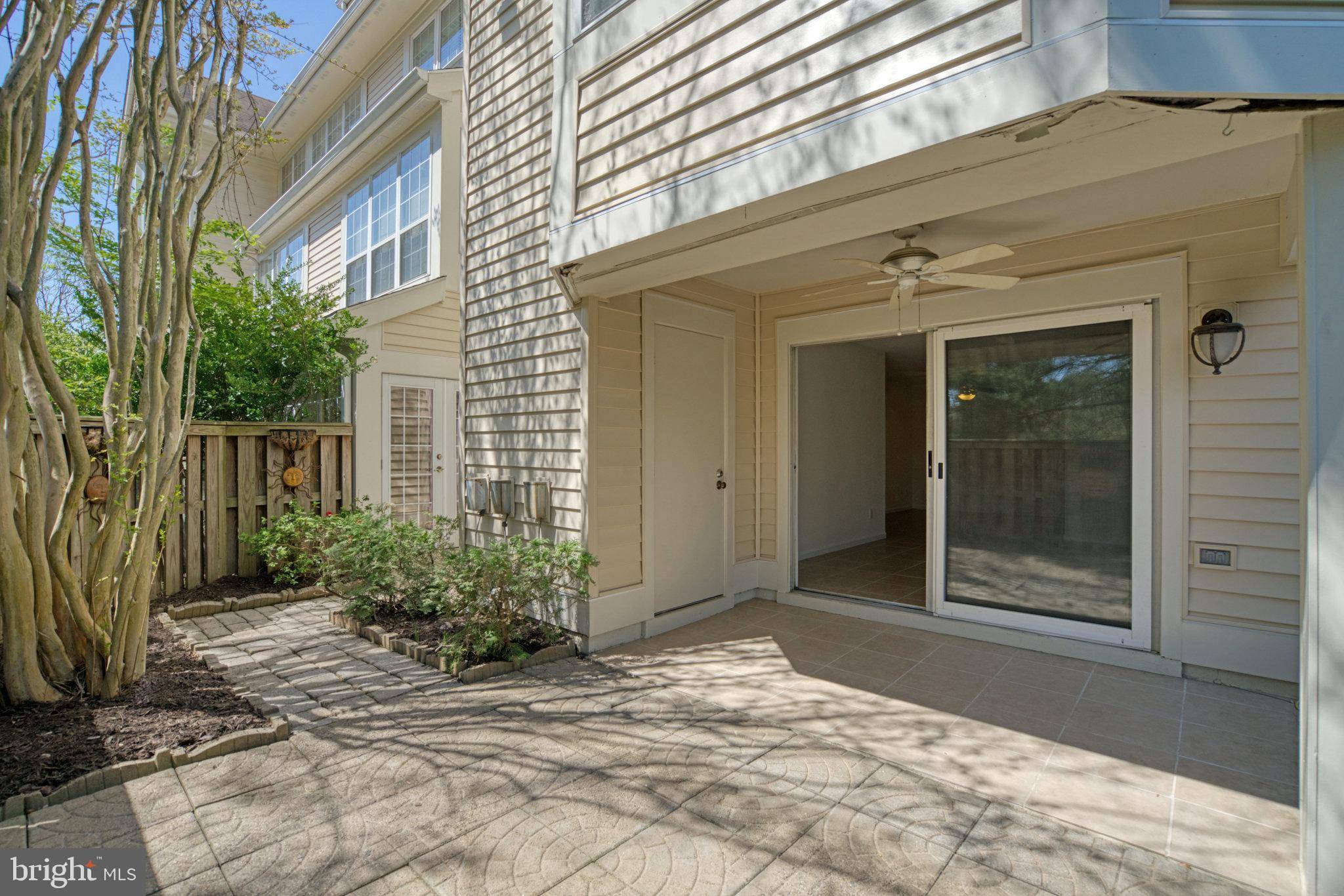 Alexandria, VA 22312,4503 HAZELTINE CT #E