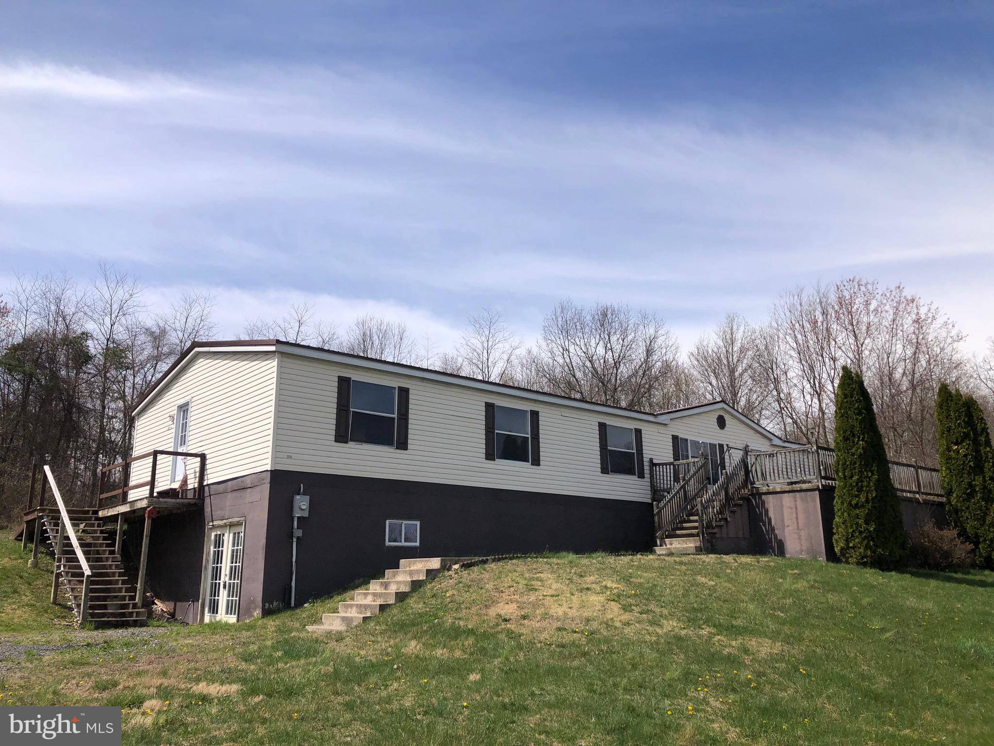 Mc Veytown, PA 17051,25 COY LN