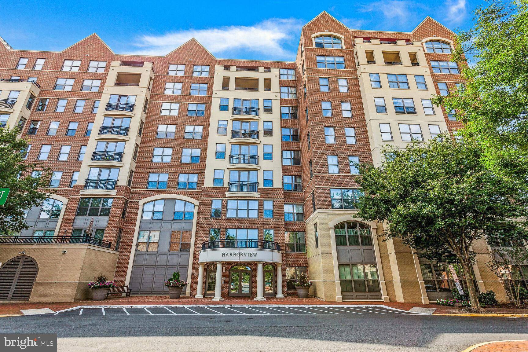 Woodbridge, VA 22191,485 HARBOR SIDE ST #404