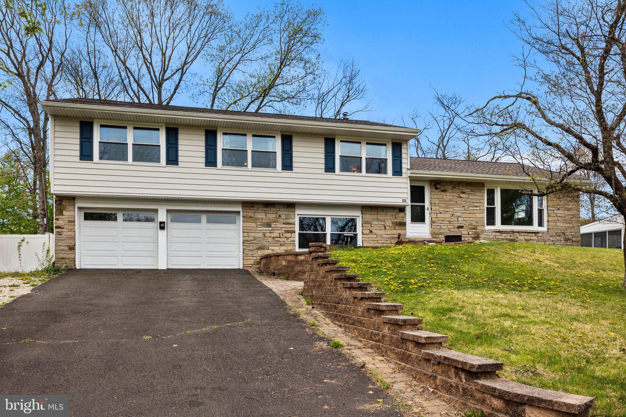 Yardley, PA 19067,16 RITA RD