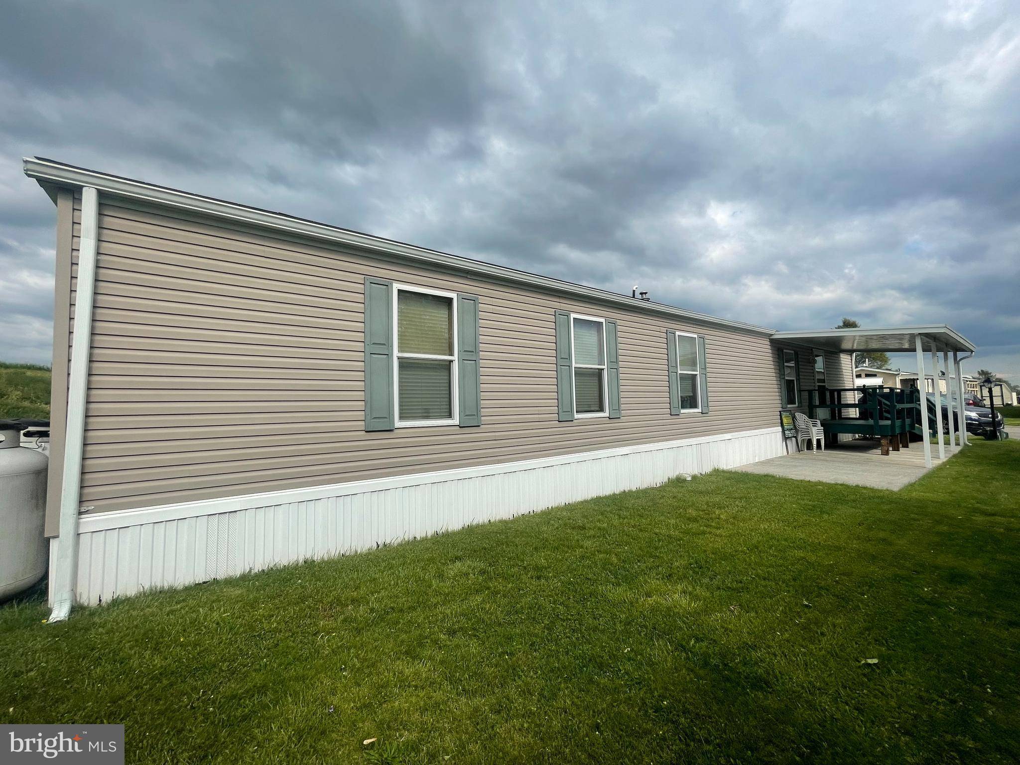 Manheim, PA 17545,14 RIDGEWOOD MNR