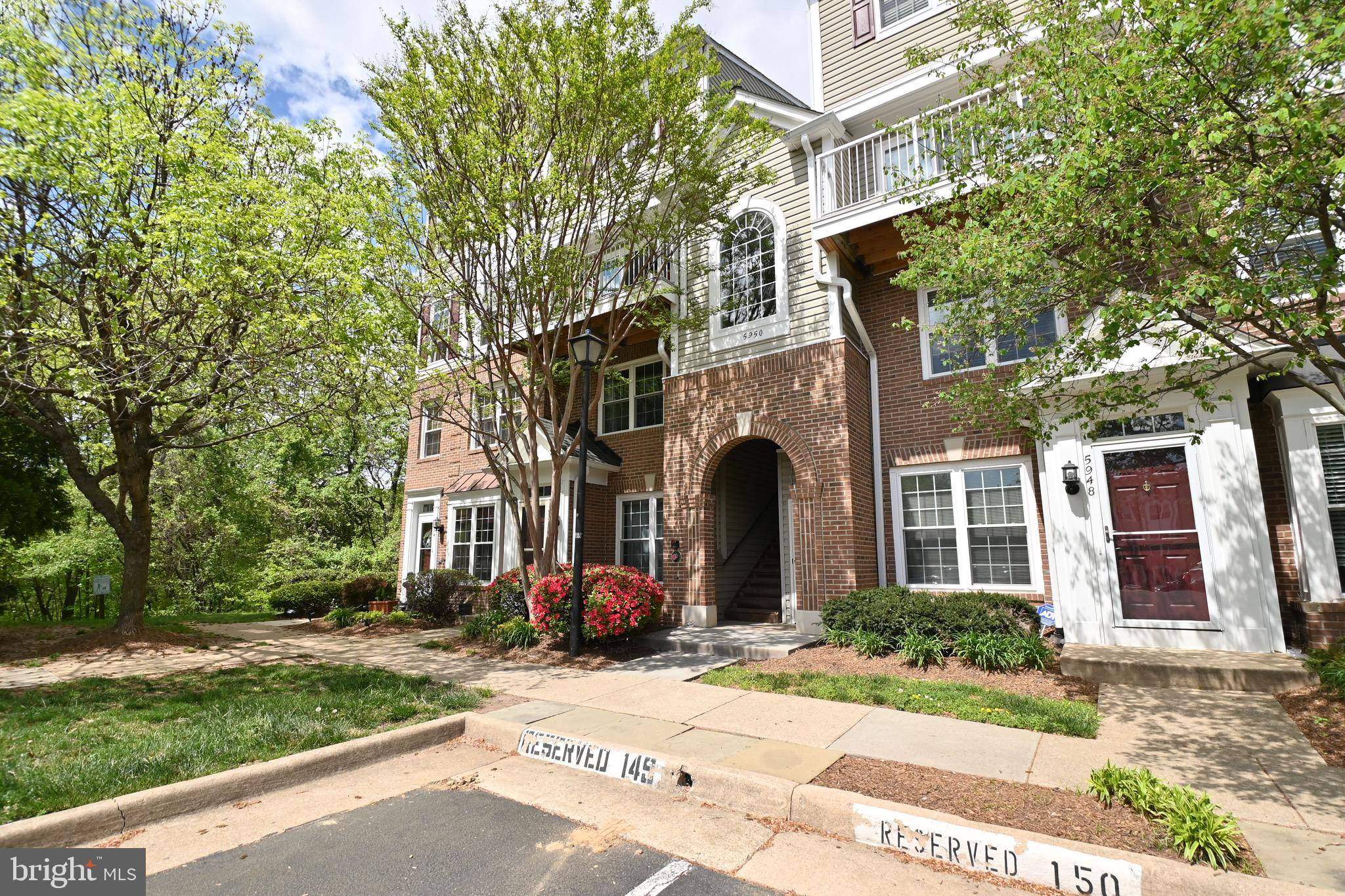 Alexandria, VA 22310,5950 KIMBERLY ANNE WAY #102