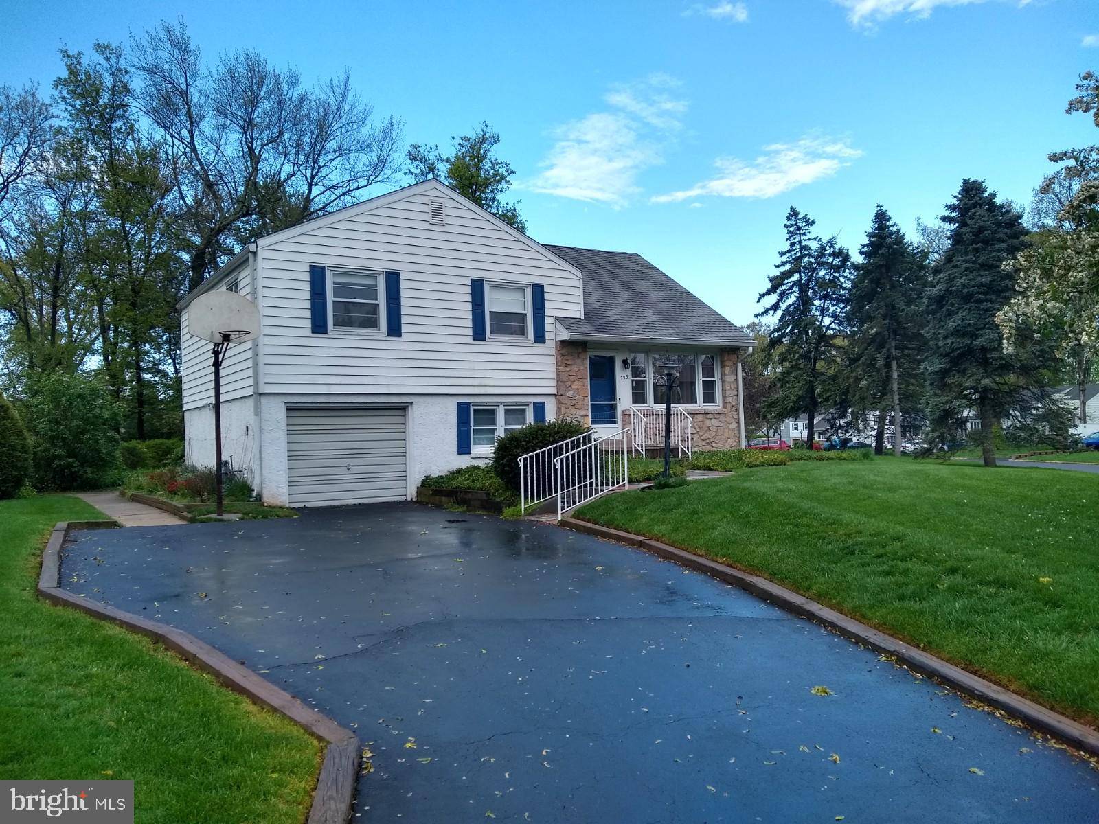 Lansdale, PA 19446,725 ABBEY LN