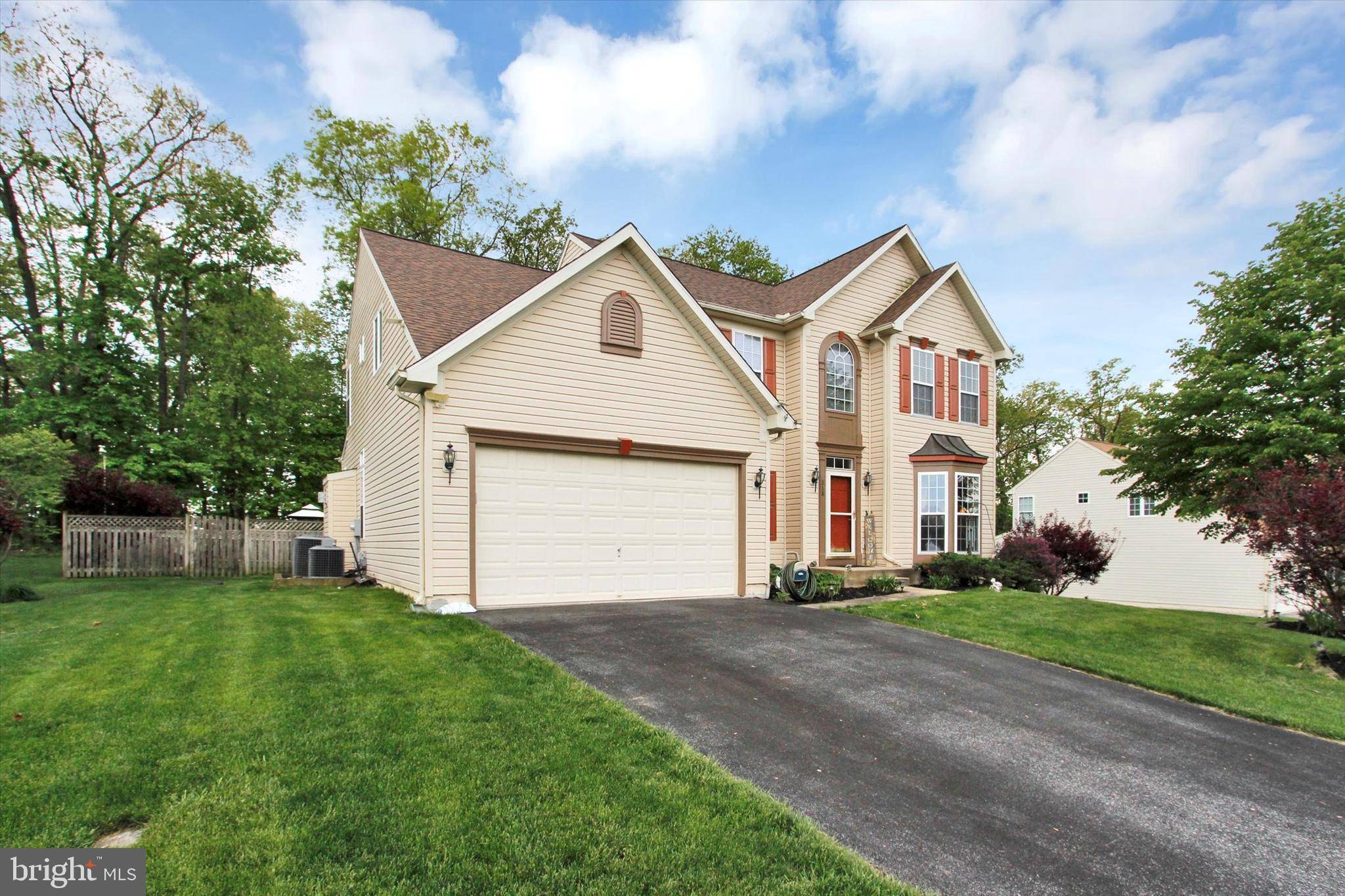 Spring Grove, PA 17362,515 LAKEVIEW DR