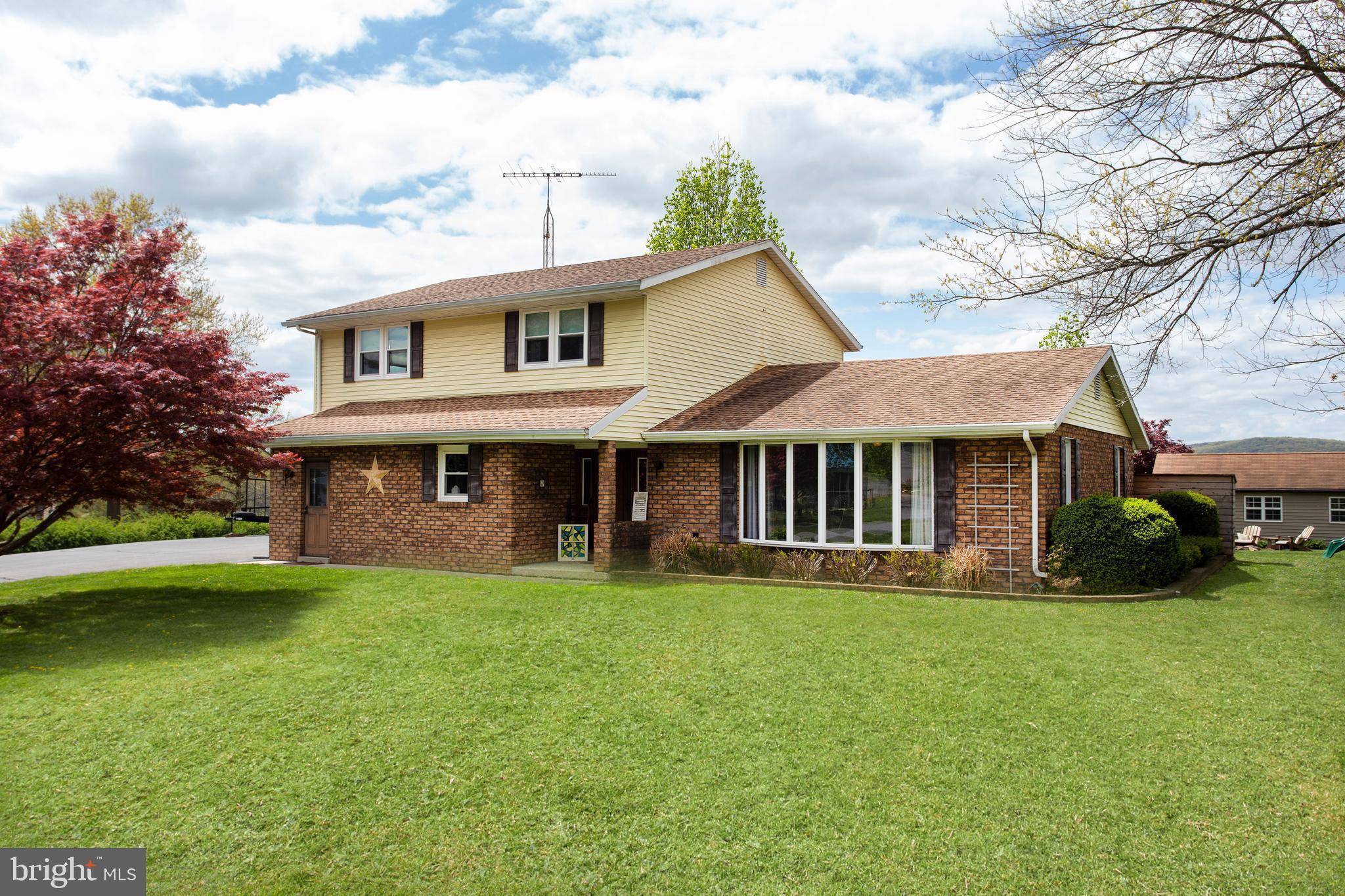 Spring Grove, PA 17362,1658 HAAR RD