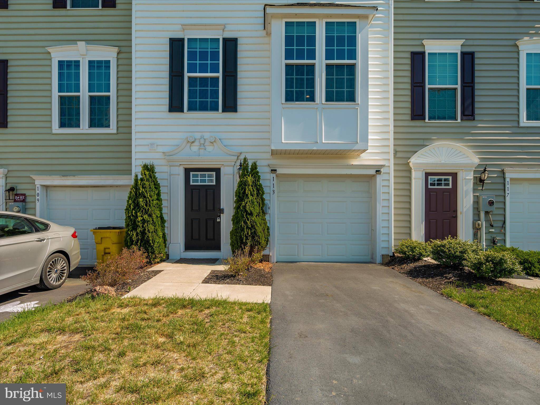 Falling Waters, WV 25419,113 MONTREAL WAY