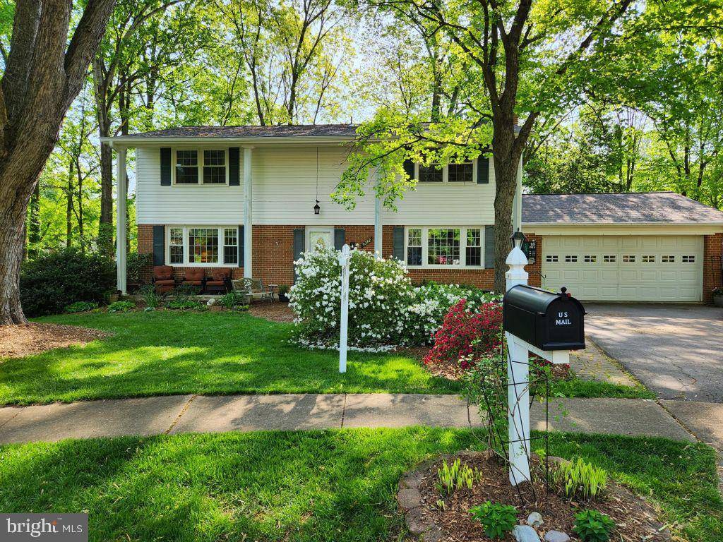 Springfield, VA 22153,9382 SADDLEMOUNT CT