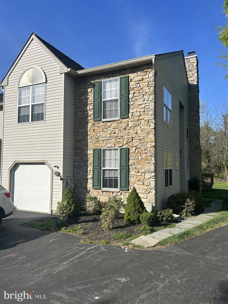 Norristown, PA 19403,13 OXFORD CT