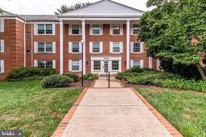 Mclean, VA 22102,7680 TREMAYNE PL #110