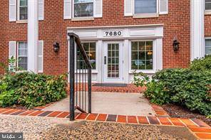 Mclean, VA 22102,7680 TREMAYNE PL #110