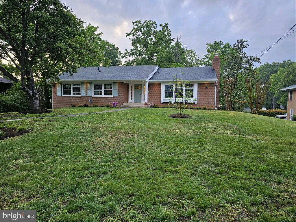 Alexandria, VA 22307,7405 GATEWOOD CT