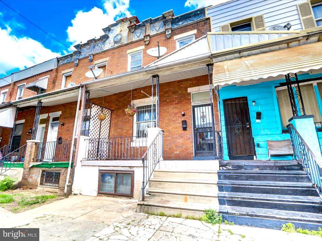 Philadelphia, PA 19142,2121 S 66TH ST