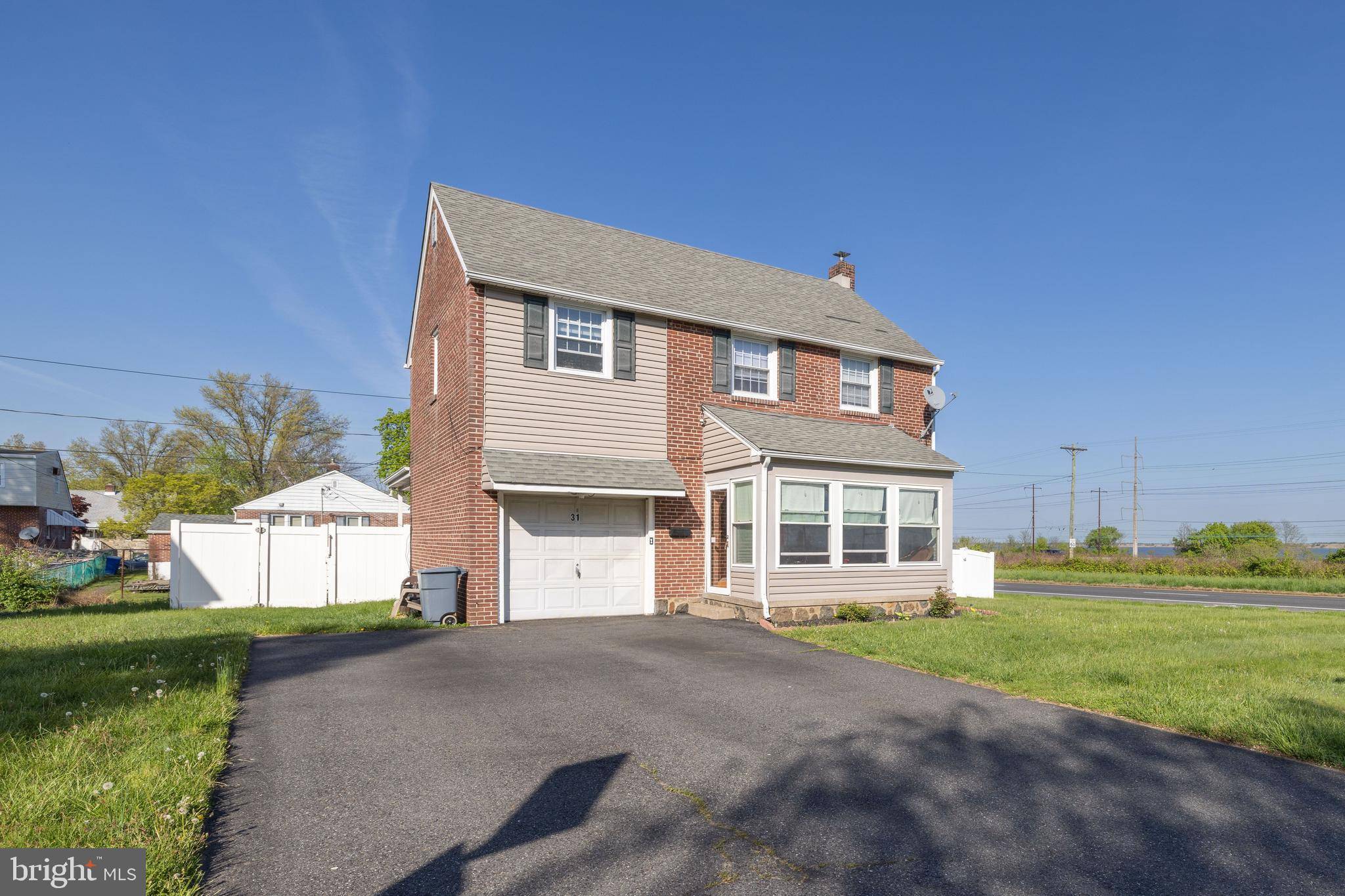 Claymont, DE 19703,31 ROLLING RD