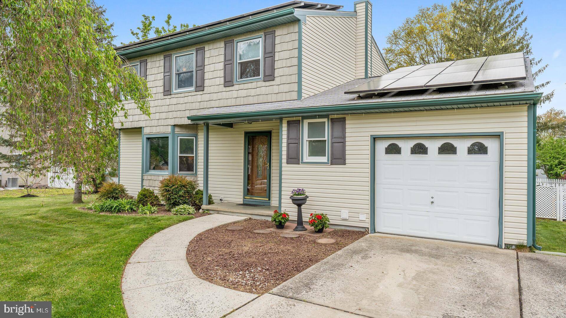 East Windsor, NJ 08512,19 GREENBROOK