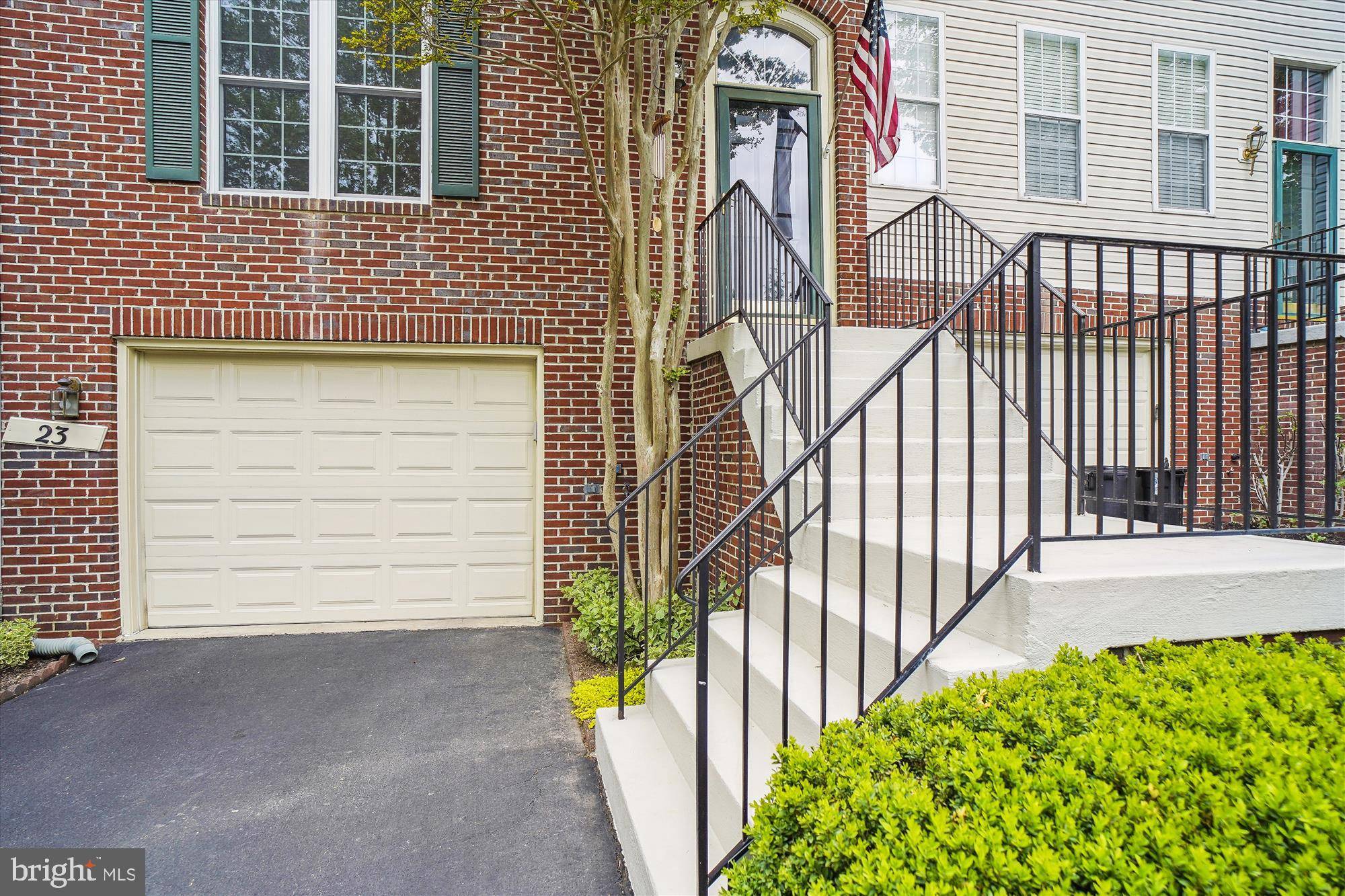 Montgomery Village, MD 20886,23 BATTERY BEND CT