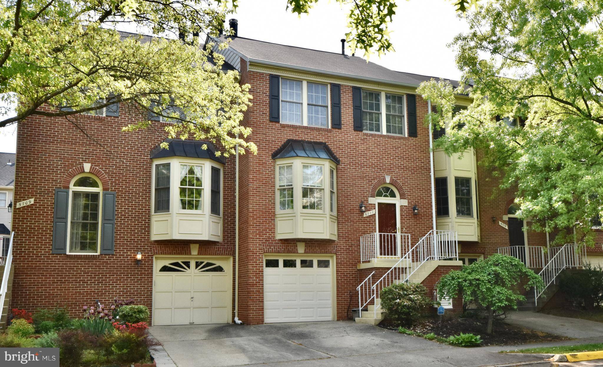 Centreville, VA 20120,5711 WOOD CREEK LN