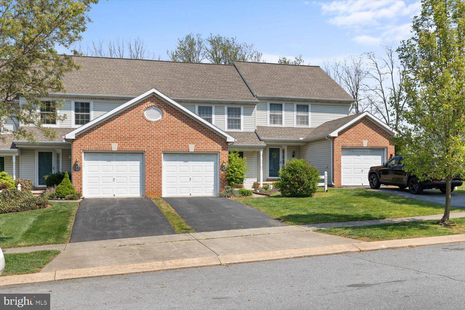 Mount Joy, PA 17552,4067 BUTTONWOOD DR