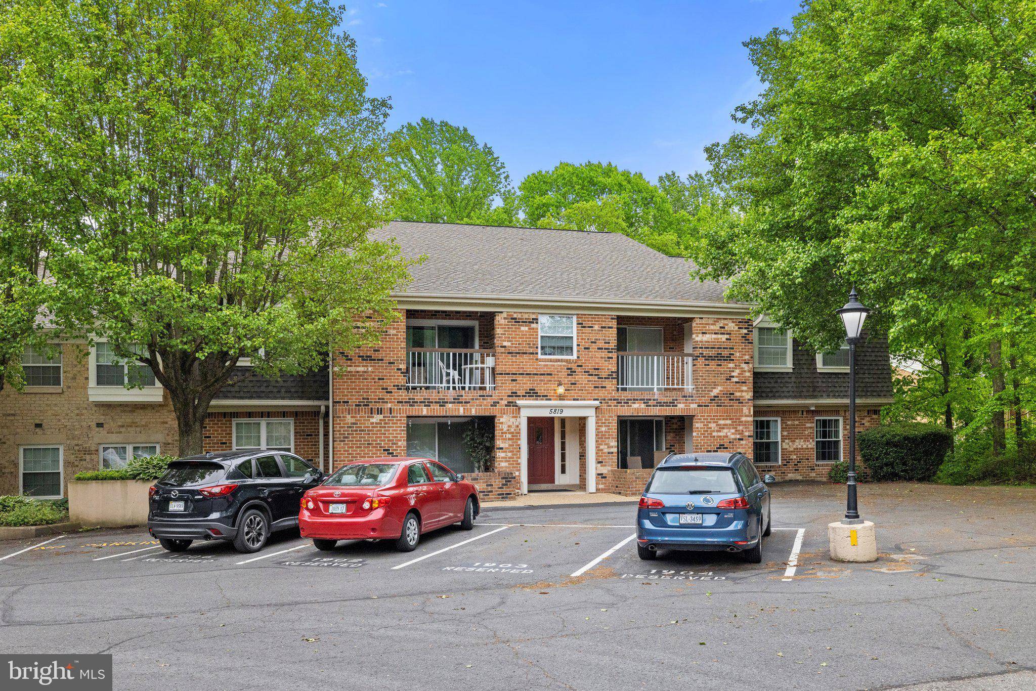 Burke, VA 22015,5819 COVE LANDING RD #302