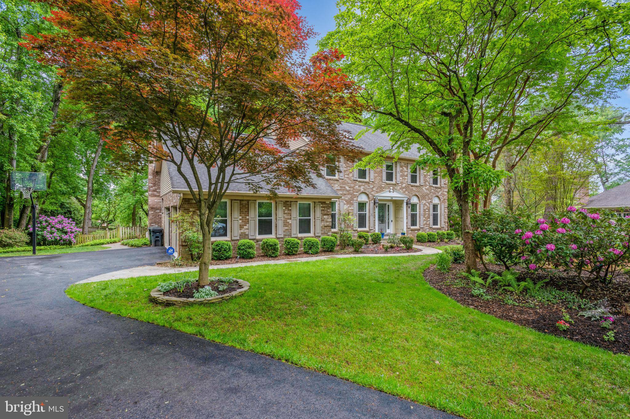 Oakton, VA 22124,3280 DUTCH MILL CT