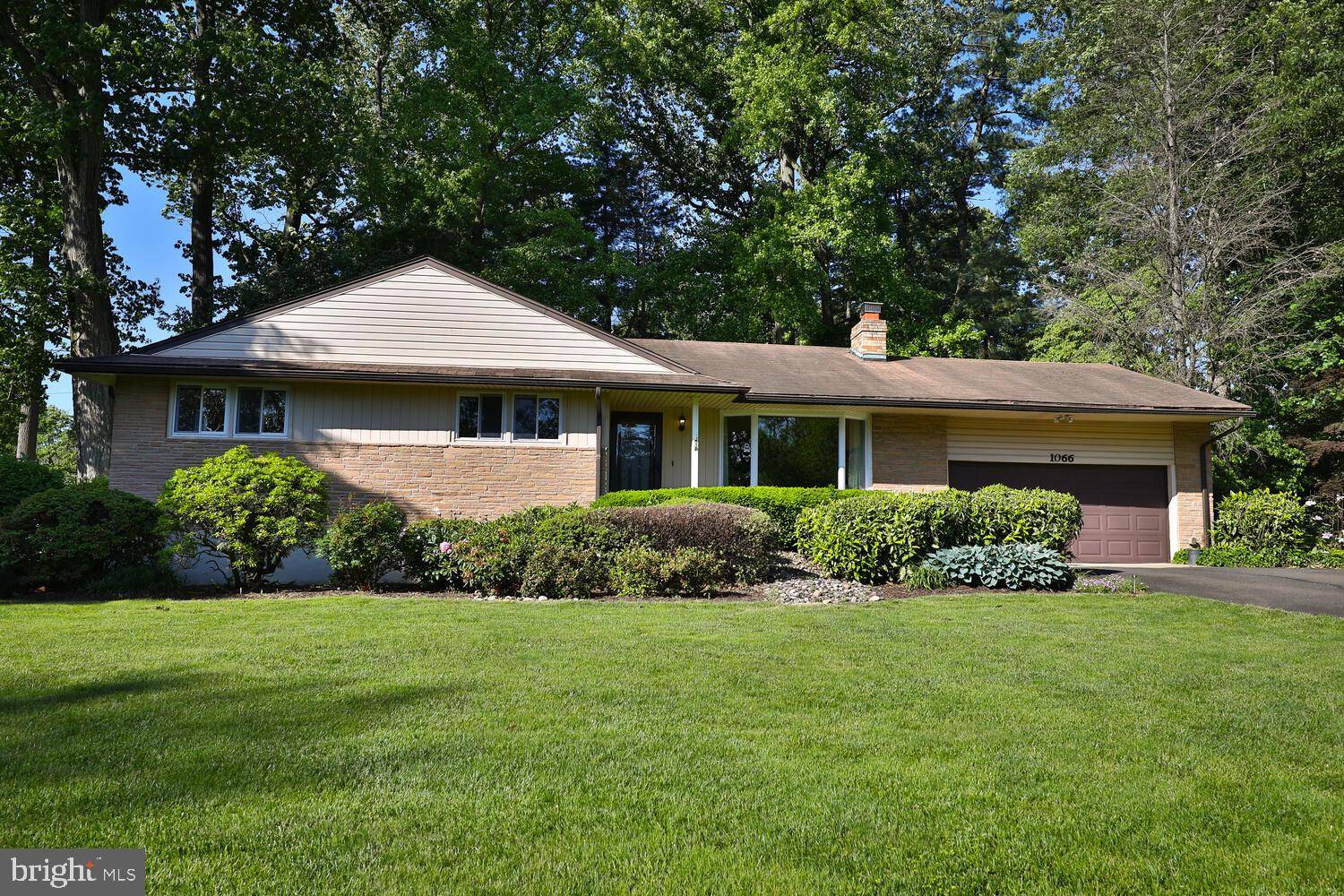 Rydal, PA 19046,1066 DEVON RD