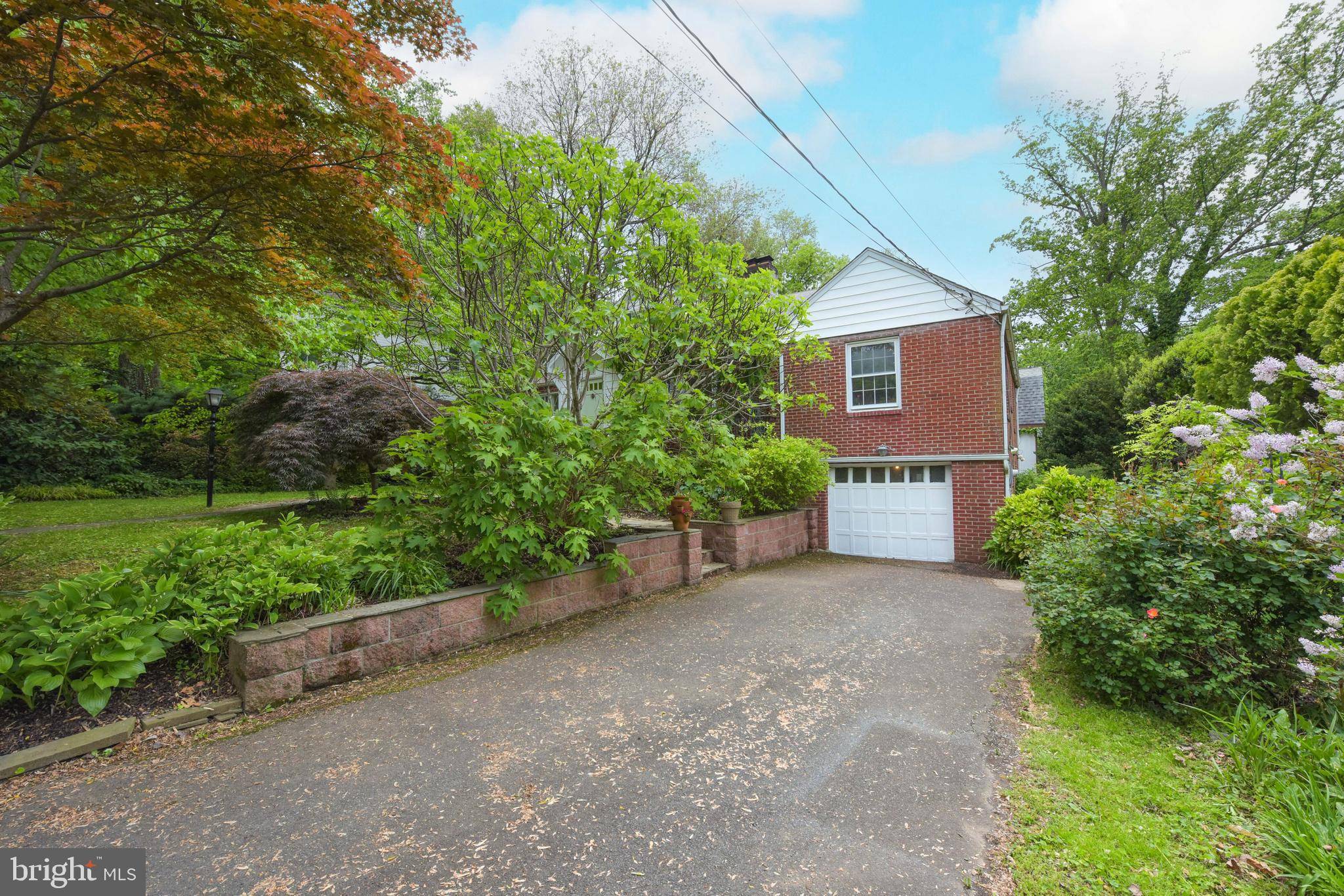 Falls Church, VA 22043,2116 GRAYSON PL