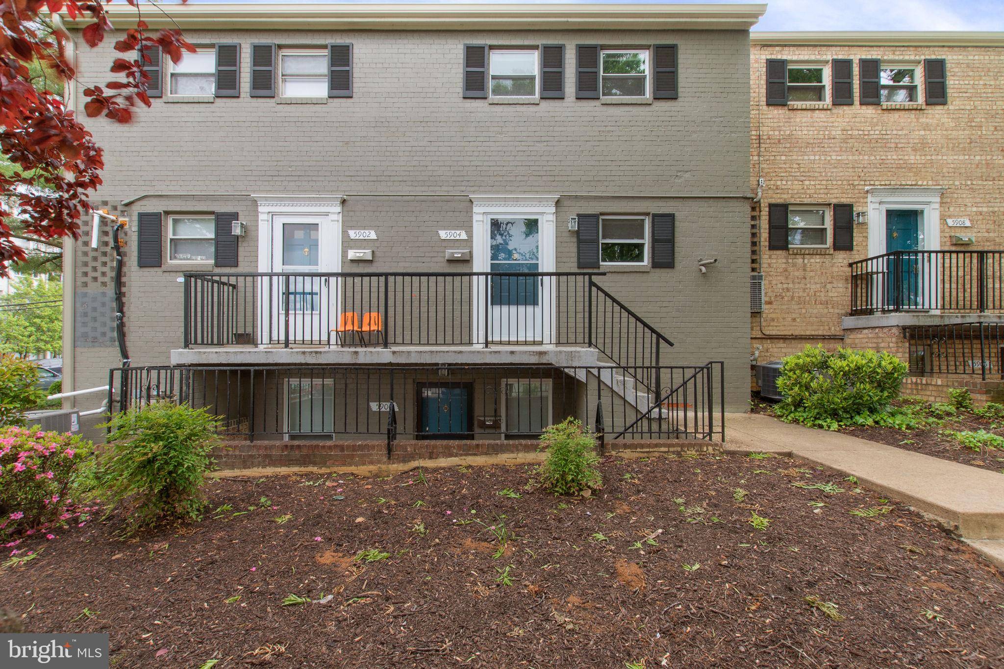 Alexandria, VA 22312,5904 MAYFLOWER CT #5904