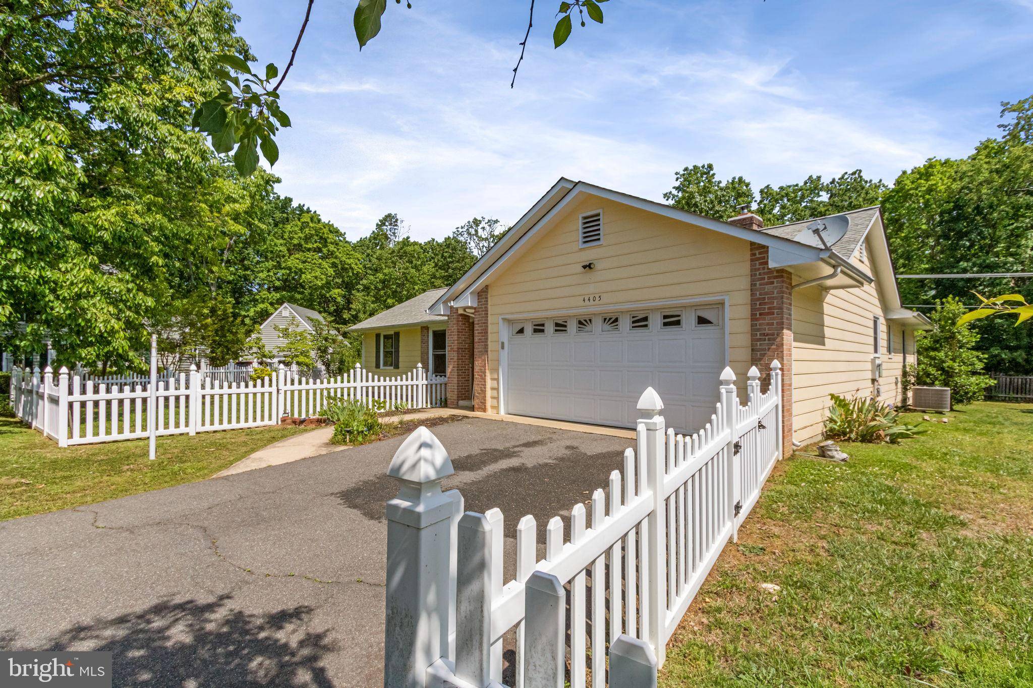 Fredericksburg, VA 22408,4405 HILLTOP CT