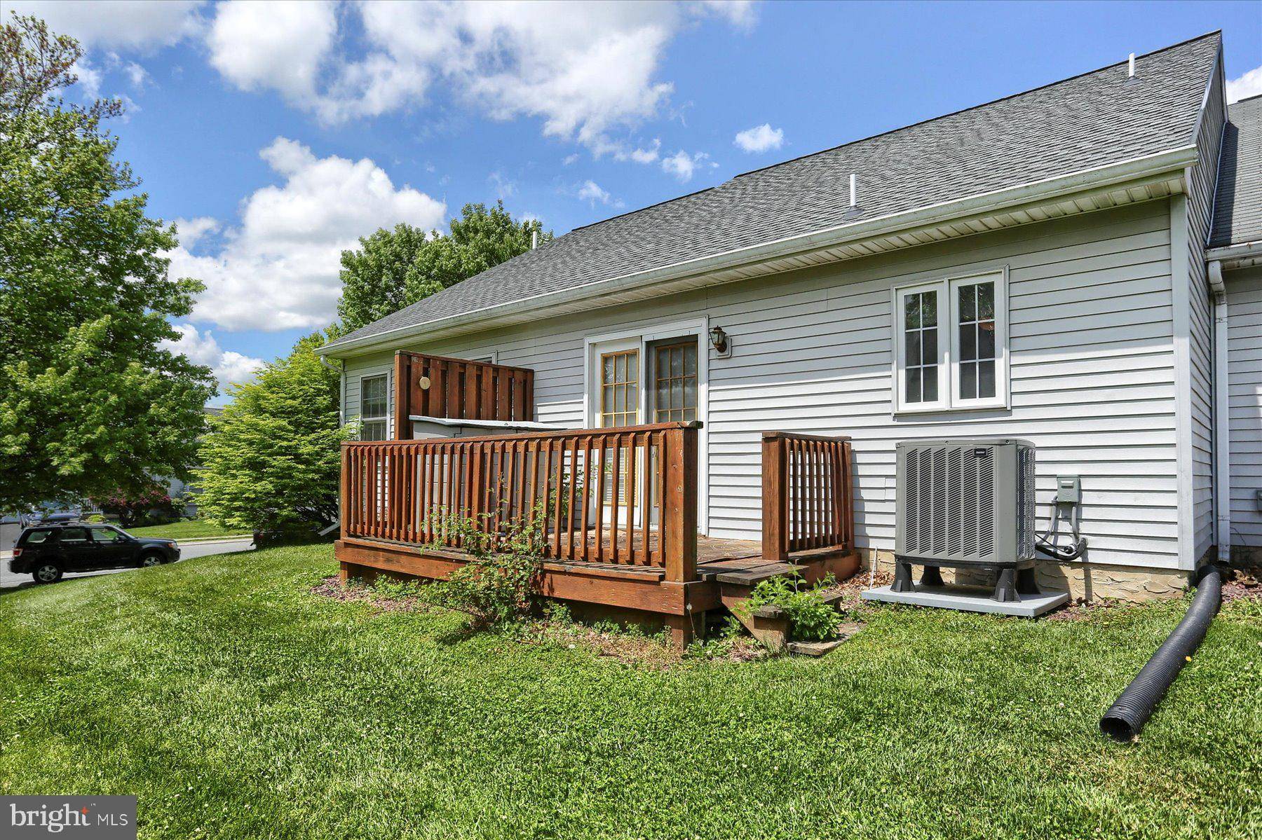 Millersville, PA 17551,21 OAKGROVE LN