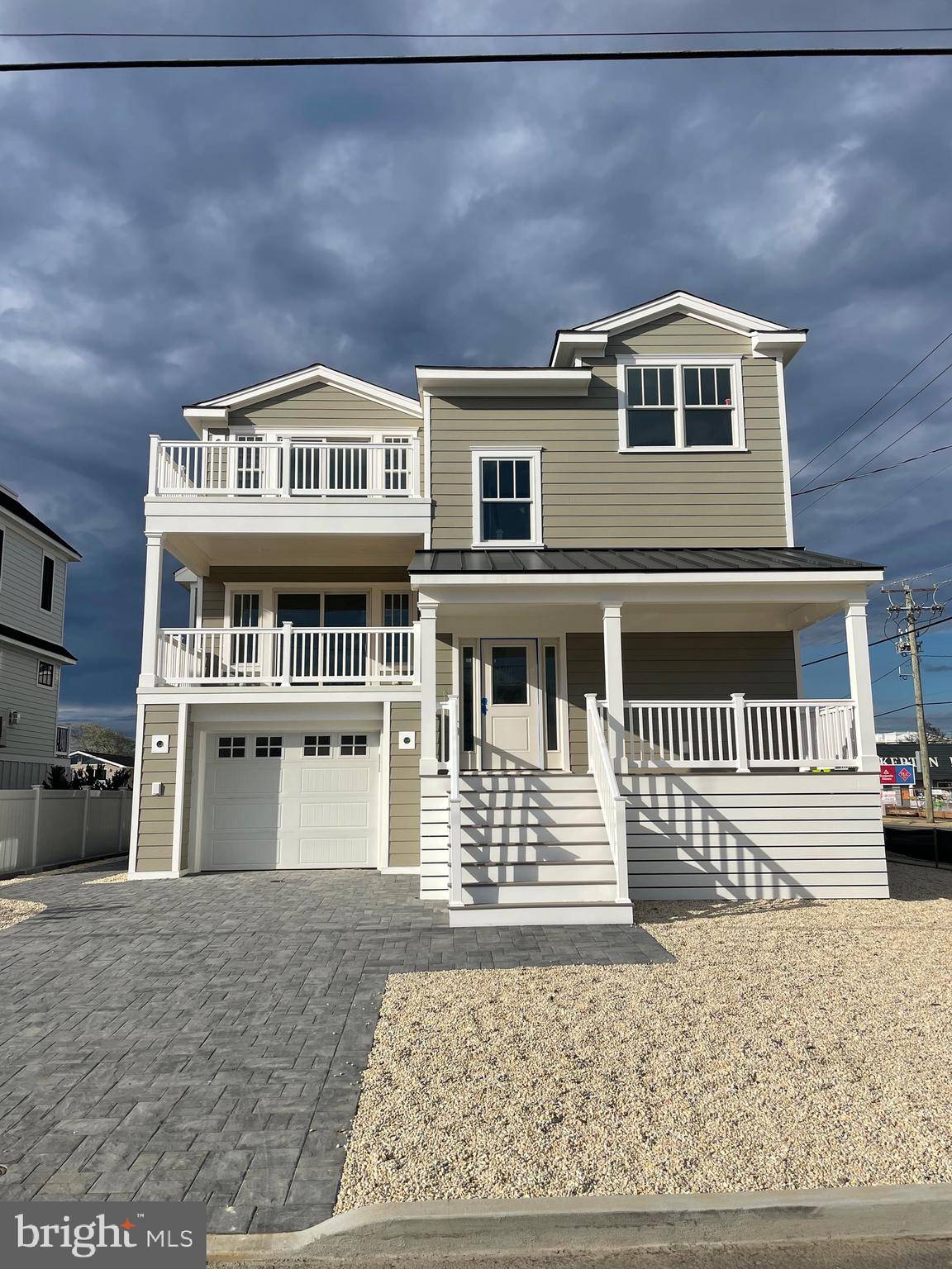 Surf City, NJ 08008,101 N 1ST ST