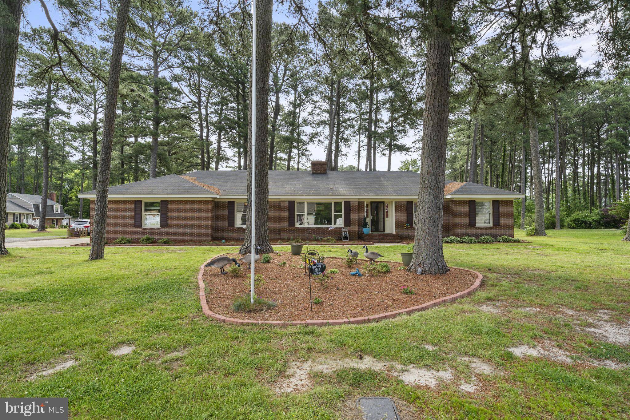 Reedville, VA 22539,213 SUTTON AVE