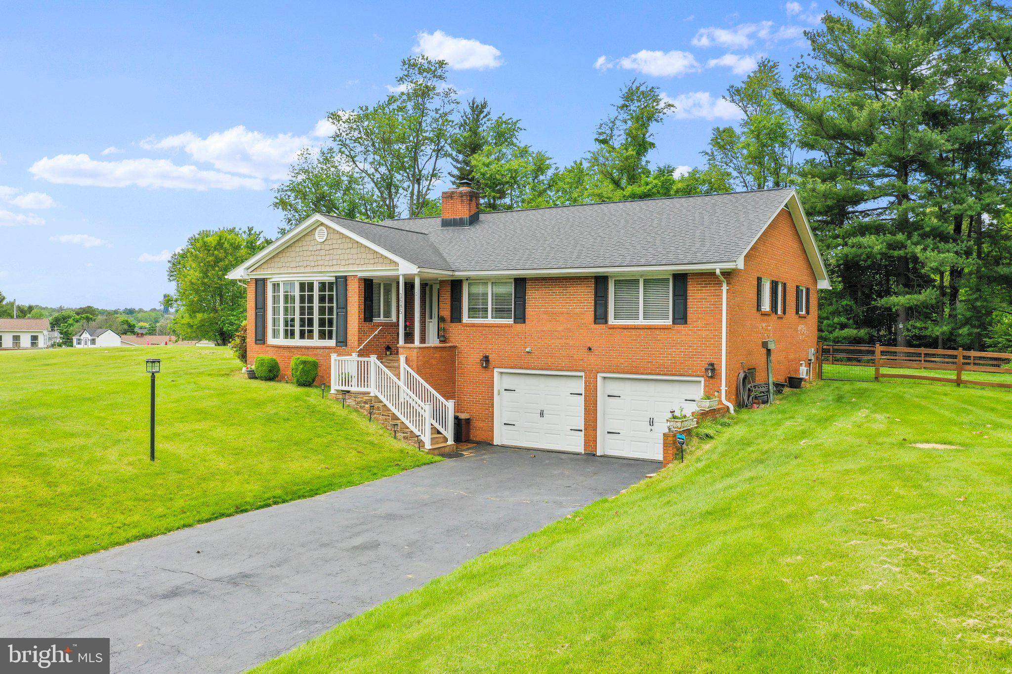 Charles Town, WV 25414,1685 TUSCAWILLA DR