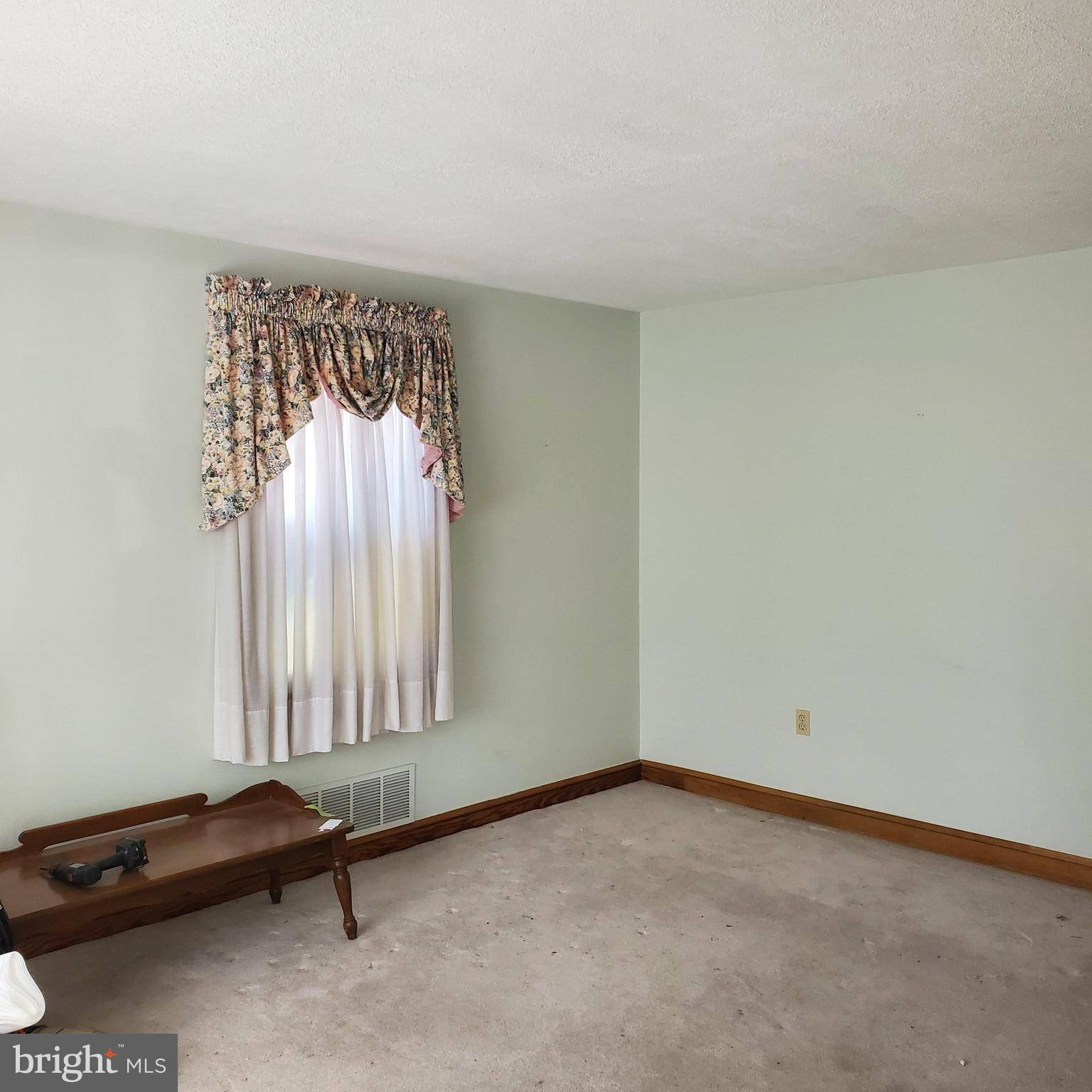 Linthicum Heights, MD 21090,406 LINDA AVE