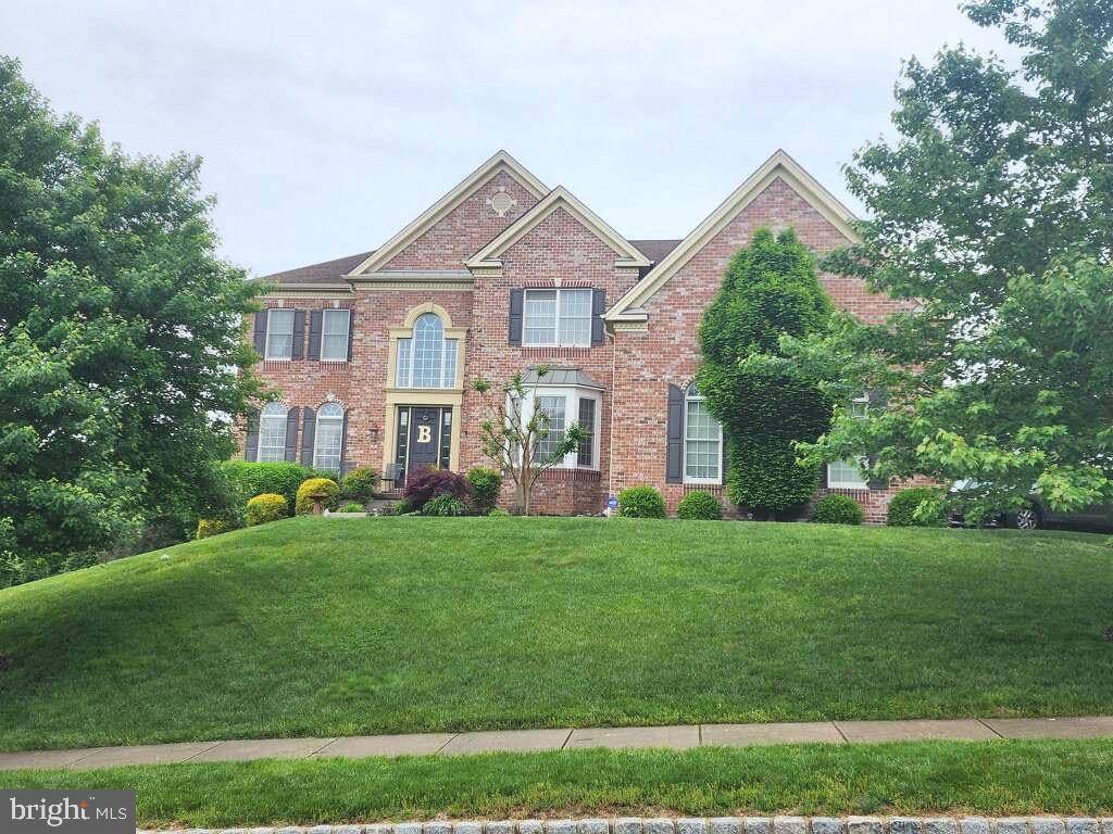 Chadds Ford, PA 19317,6 PIN OAK DR