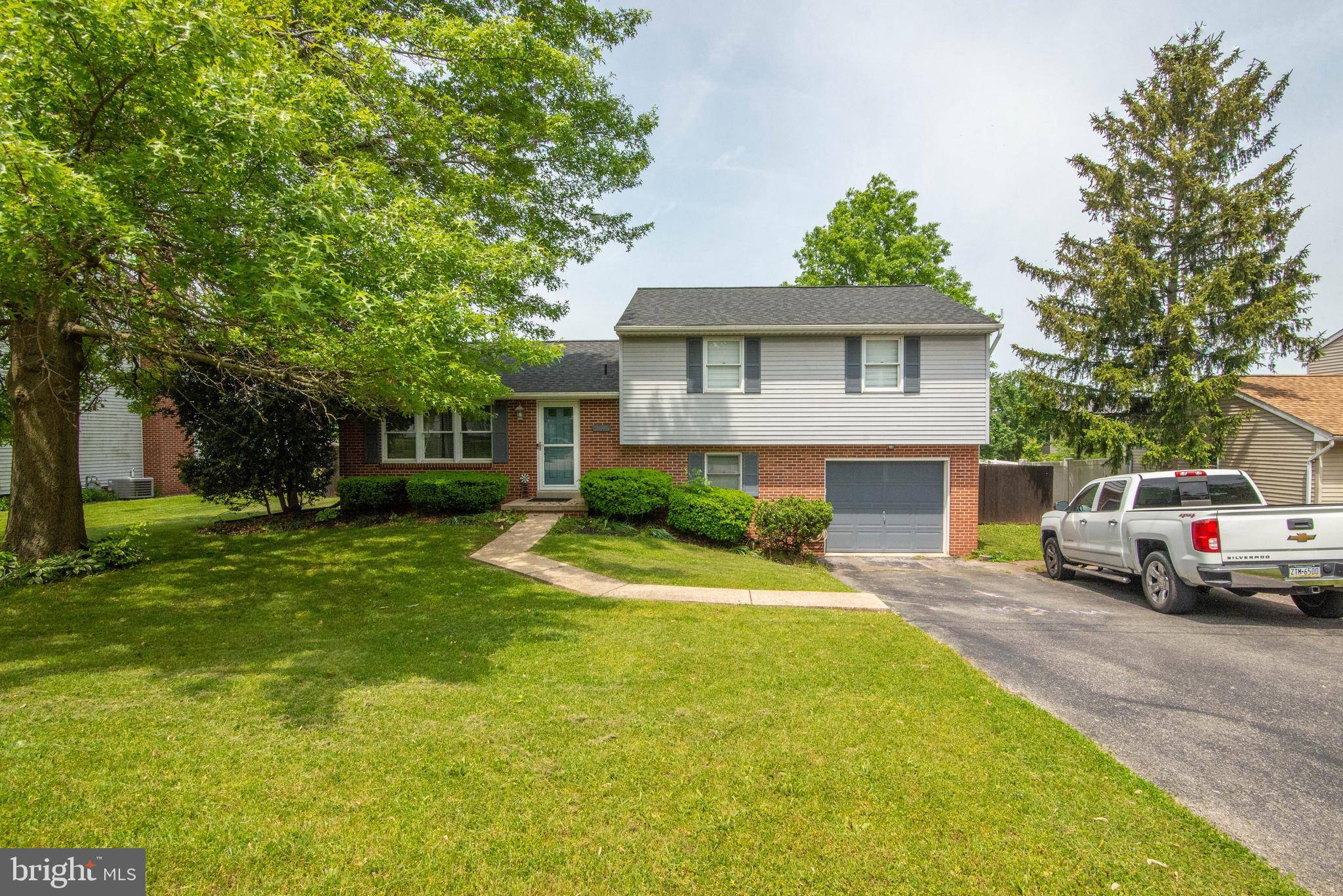 York, PA 17408,2895 SUNSET LN