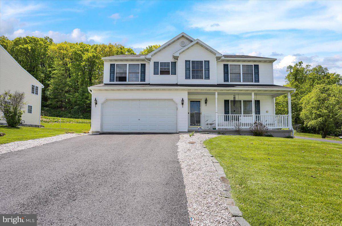 Blandon, PA 19510,423 ACER DR