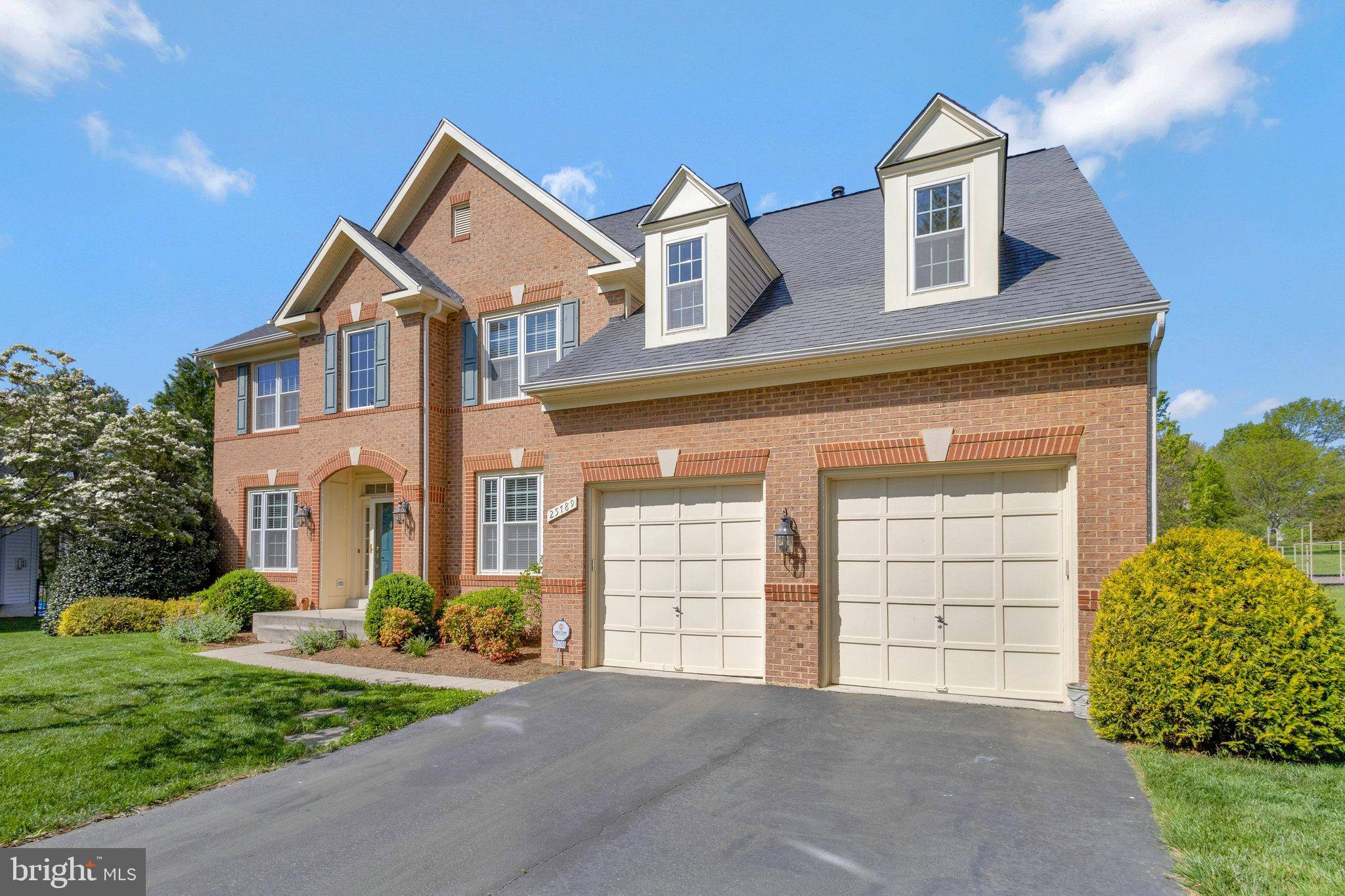 Chantilly, VA 20152,25789 SPECTACULAR RUN PL