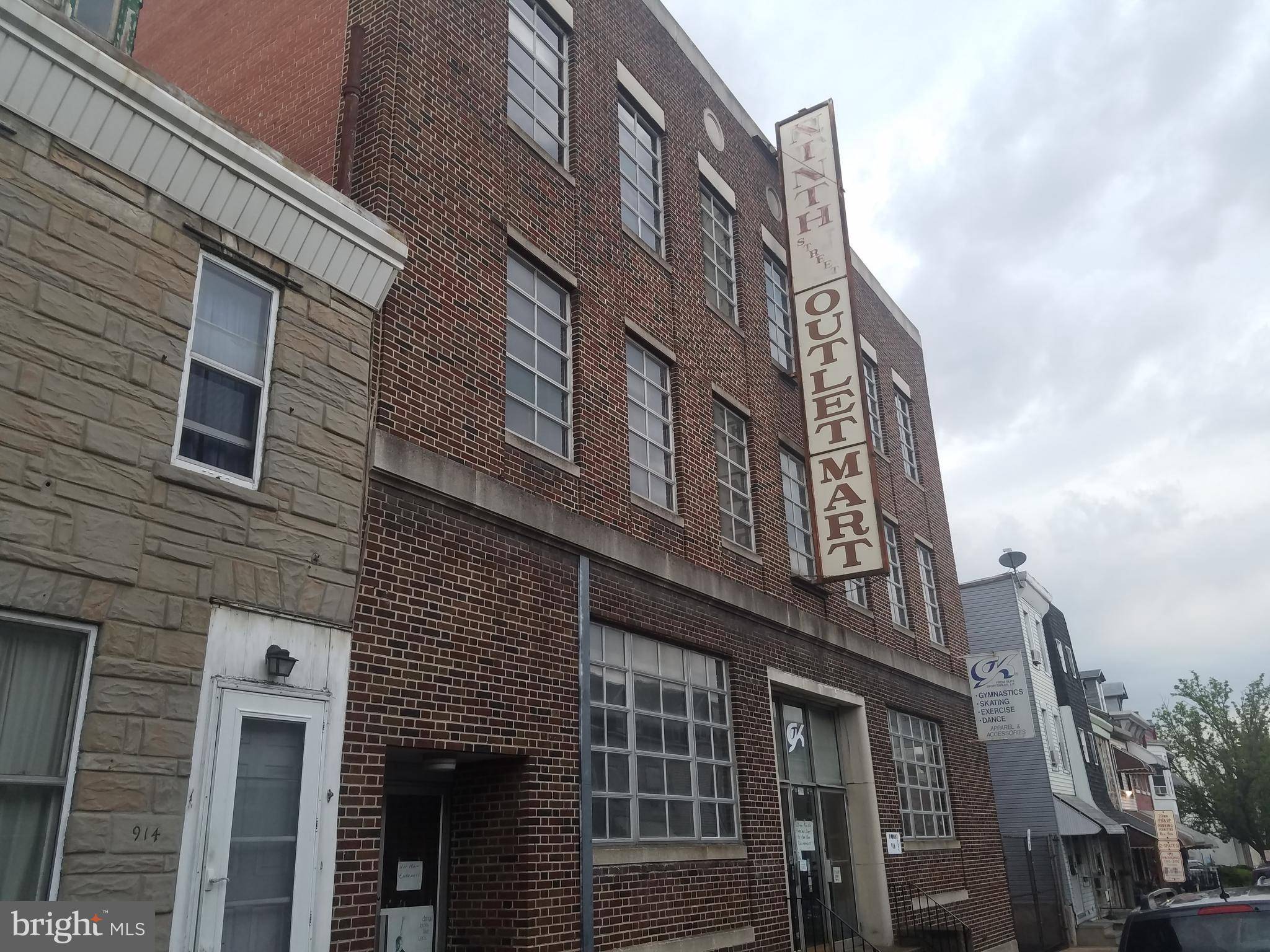 Reading, PA 19604,916 N 9TH ST