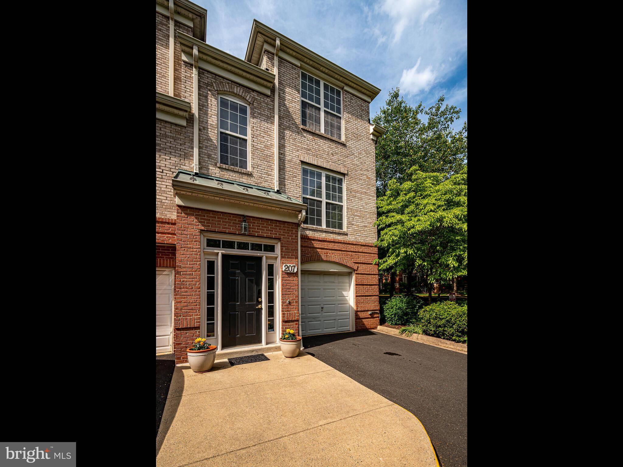 Reston, VA 20190,12160 ABINGTON HALL PL #207