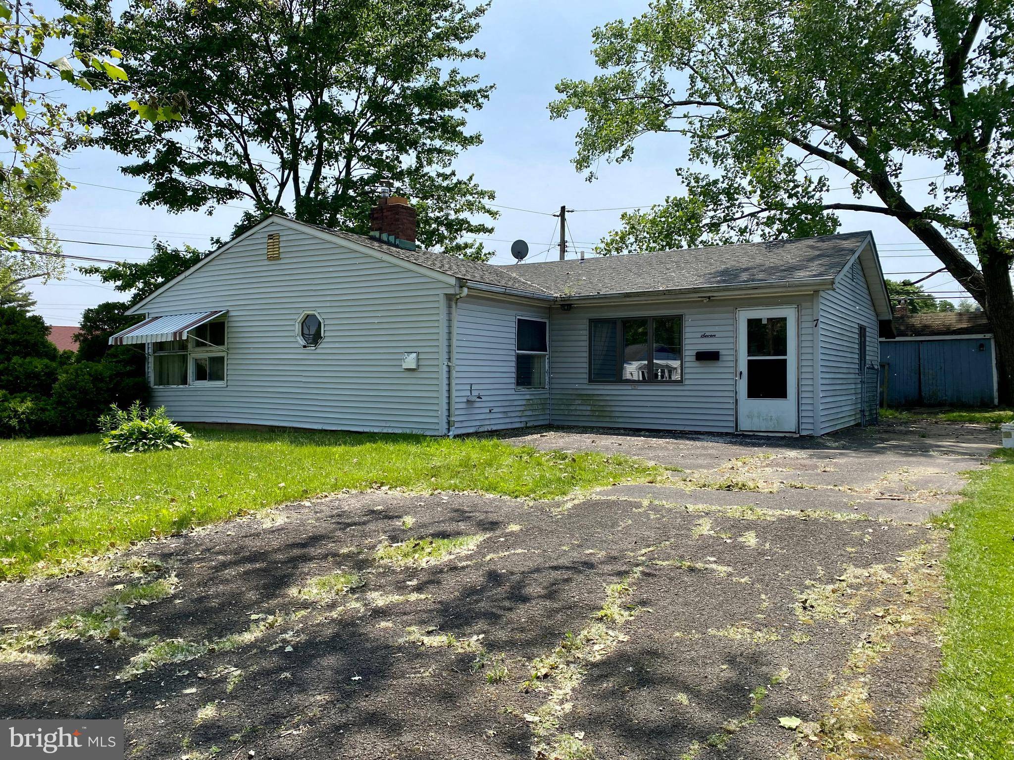 Levittown, PA 19057,7 GENTLE RD