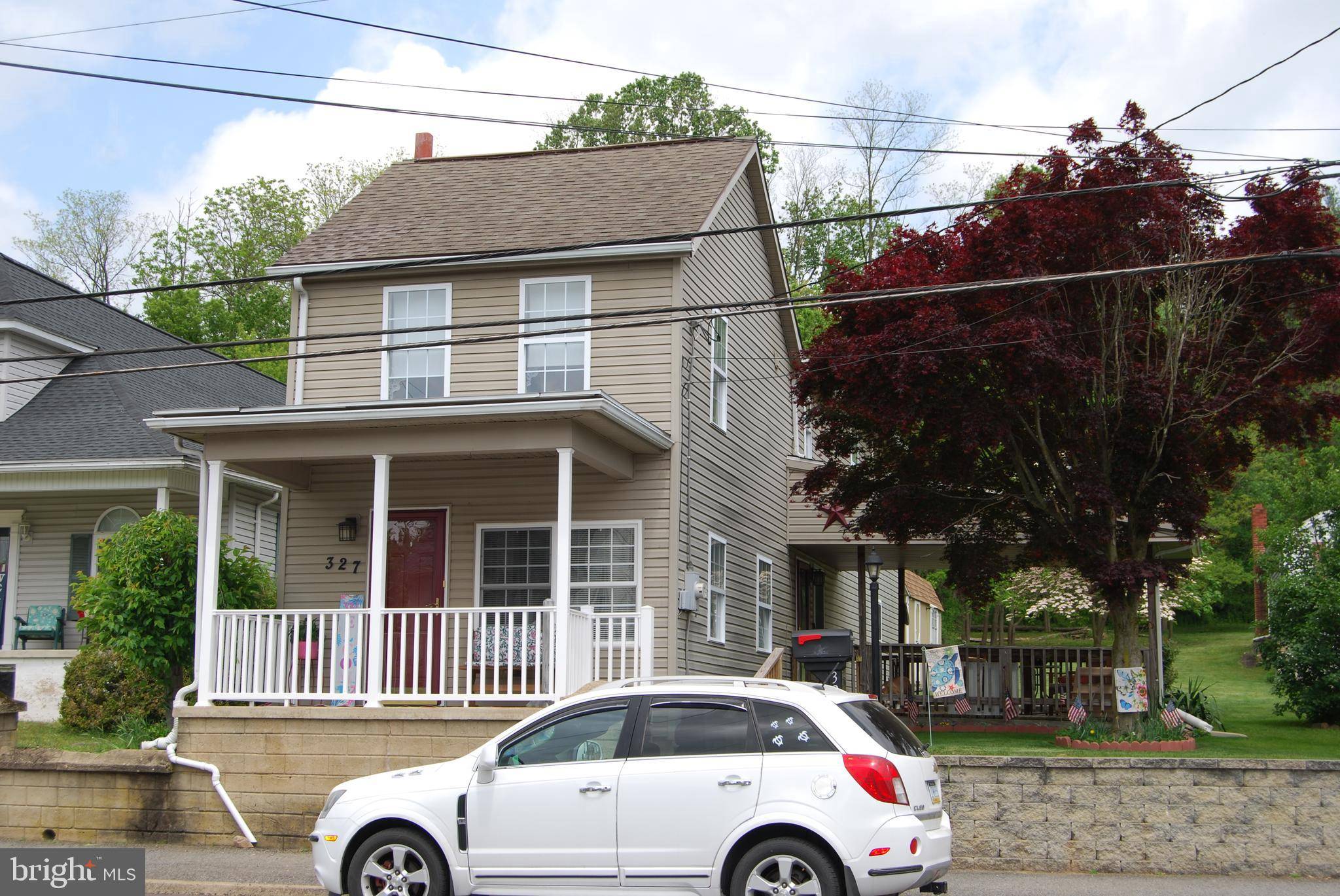 Williamstown, PA 17098,327 W BROAD ST